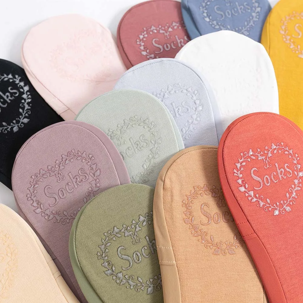 Нескользящие шелковые носки летние женские невидимые бесшовные силиконовые с