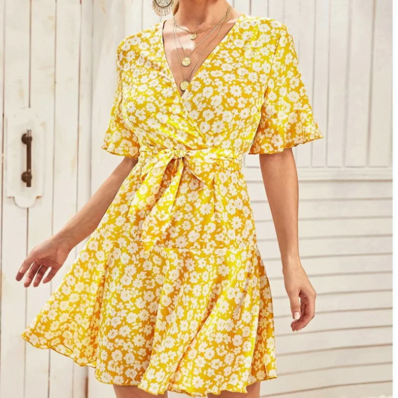 

New Women's Summer Retro Fashion Floral Short Sleeve Sexy Elegant V-neck Lace Up Waist Slim Ruffle Dress Casual Versatile