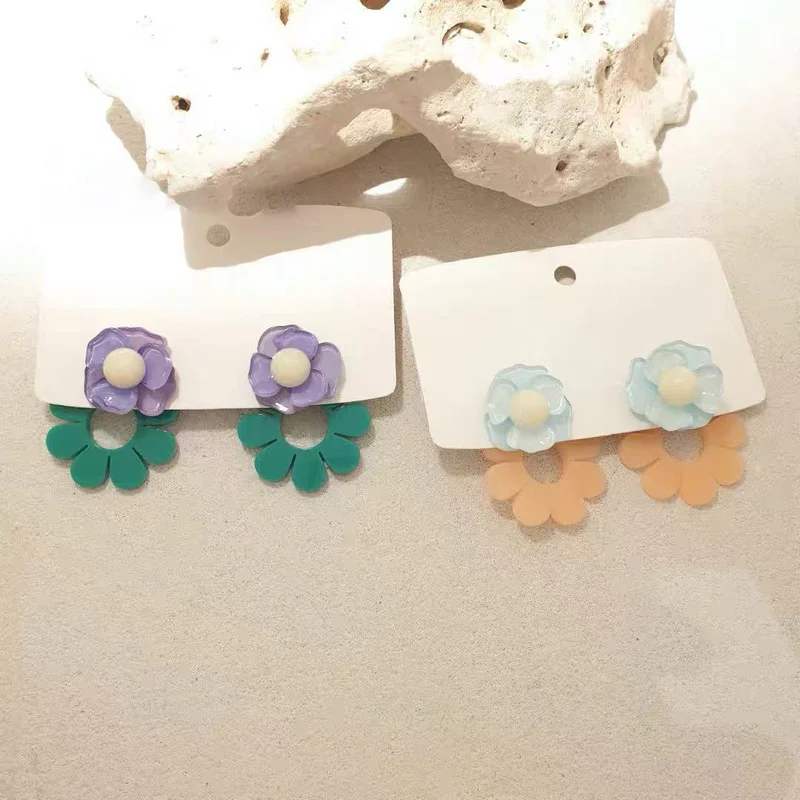 

Minar Sweet Multicolor Arcylic Flower Dangle Earrings for Women Korean Fashion Contrast Color Resin Floral Statement Earrings