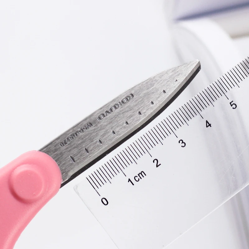 KOKUYO Left or Right Handed Design Children DIY Student Scissors WSG-HS27 Standard Paper-cutting Tools Safe Flat Angle Blade |