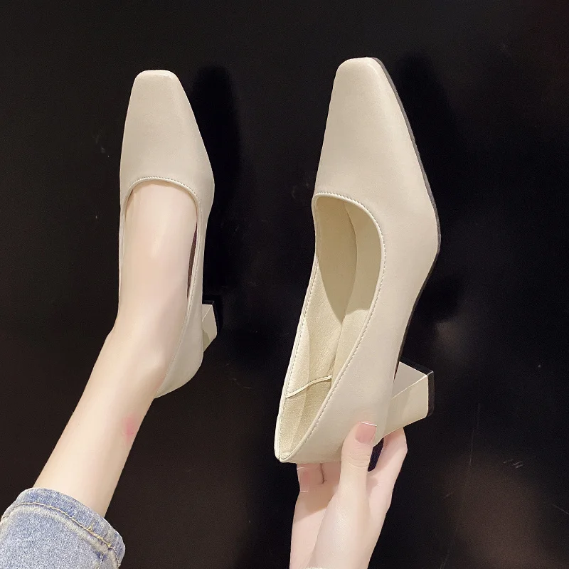 

2021 Slip On African Woman Shoe Square Toe Beige High Heels Chunky Sandals Shallow Mouth Lace-Up Branded Pumps Latest Slip-On Bu