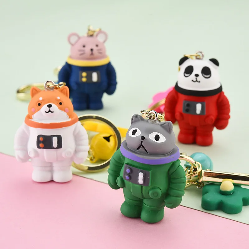 

Creative Animal Astronaut Keychains Mouse Cat Dog Dress Up Car Key Chain Boy Bag Pendant Keyring Student Lovers Gifts