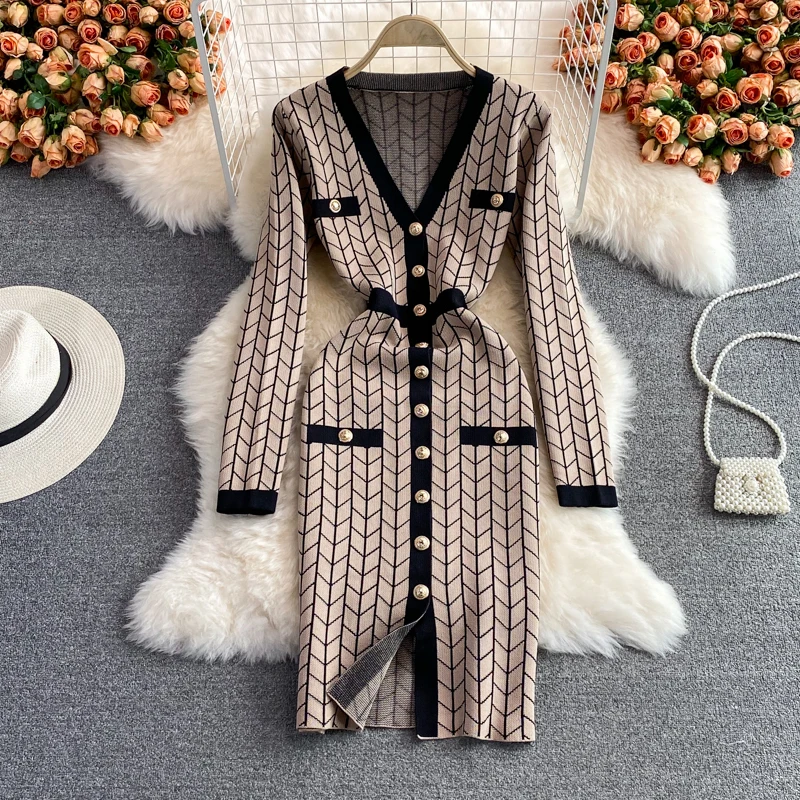 

JSXDHK New 2021 Autumn Plaid Knitted Bodycon Dress Designer Chic Women V Neck Single Breasted Long Sleeve Slim Fit Sweater Dress