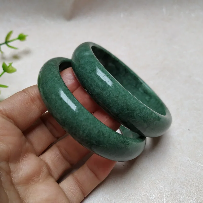 

China Natural Dark Green Hand Carved Wide Jade Bracelet Fashion Boutique Jewelry Men's and Women's Guizhou Bangle Gift