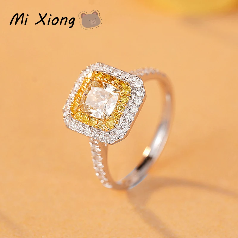 

Женское кольцо из серебра 925 пробы с желтым бриллиантом