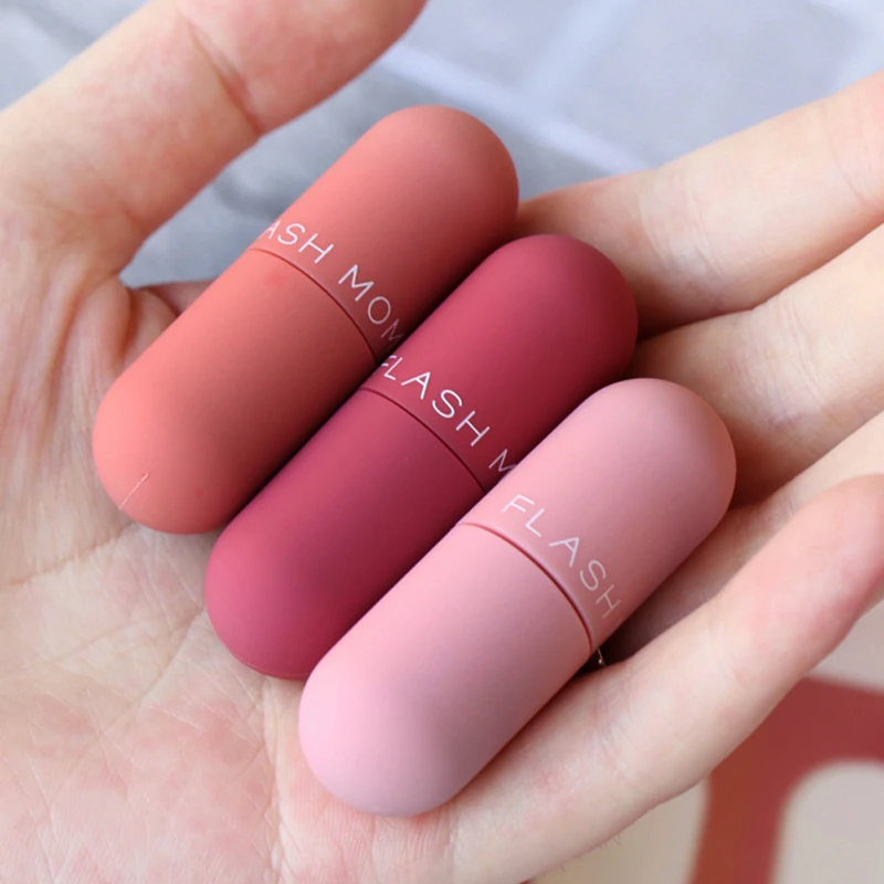 

Daiimanpu Three-Color Lip Glaze Set Mini Capsule Lip Glaze Matte Velvet Extended Moisturization Non-Stick Cup