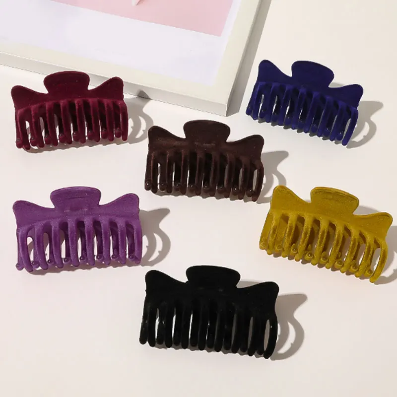 

Square Hollow Geometric Flocking Hair Clips Barrette Ponytail Large Size Hair Claws Hair Accessories Hairpin Plastic Hair Clamps