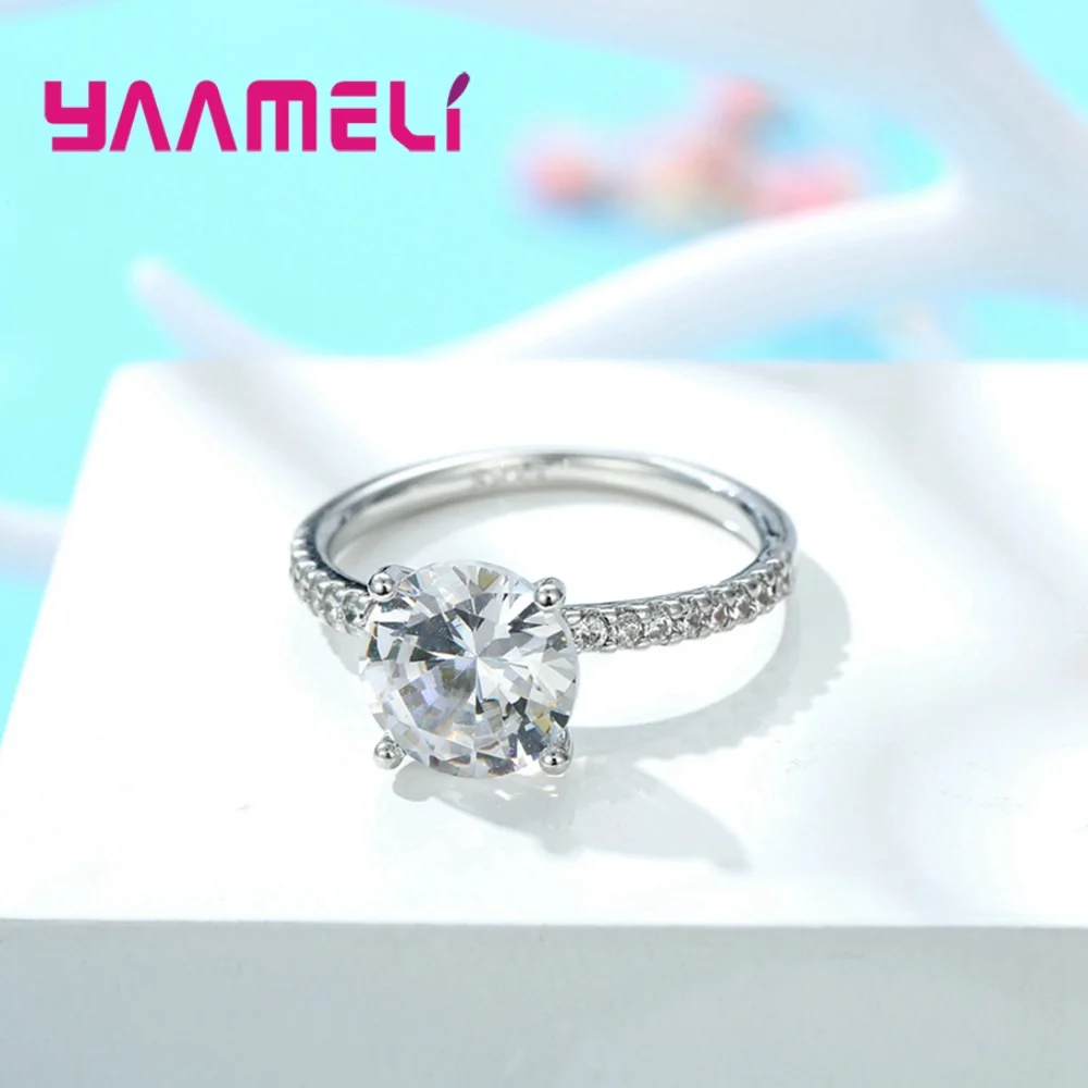 Женские кольца на палец с фианитом в подарок подруге 5 А 4 зажимами | Украшения и