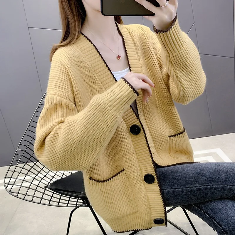 

2021 Spring Autumn Hot Womens Stylish Button Sweater Coat With Pocket Casual Elegant V-neck Single-breasted Solid Loose Cardigan