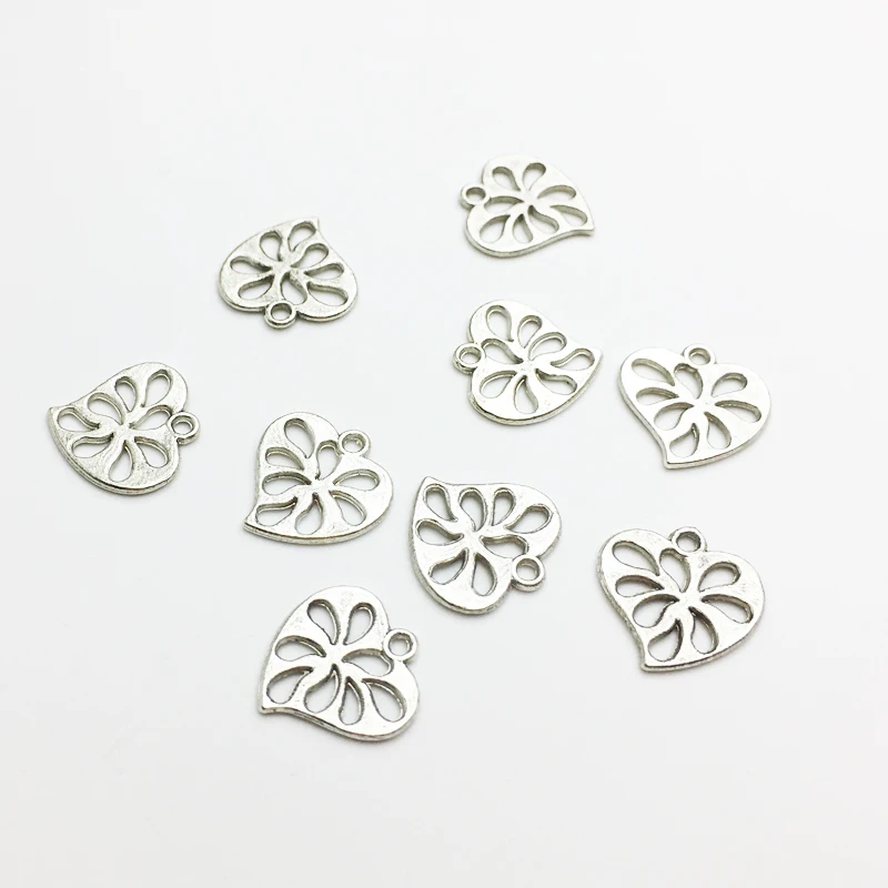 30 шт./лот модное серебряное кольцо с покрытием из вырез в форме сердца Шарм