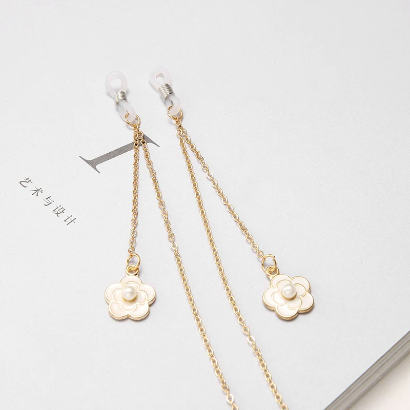 

Pearl Plum Pendant Flower Eyeglass Chain Hanging Neck Anti-slip Pendant Chain Glasses Cords Lanyard Women Sunglasses Accessories