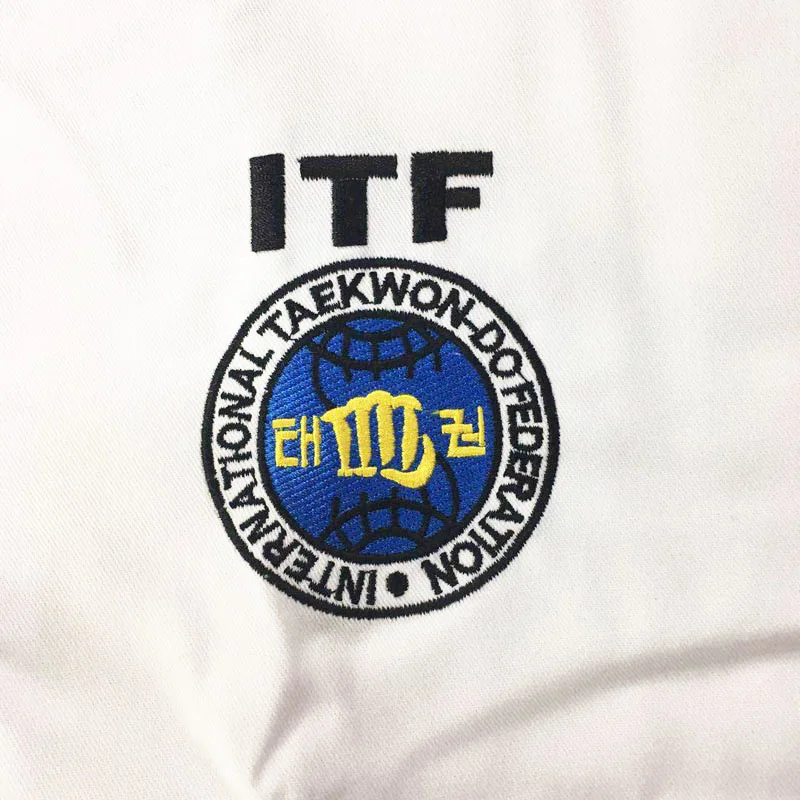 Высококачественная Белая вышитая стандартная Униформа ITF для тхэквондо униформа