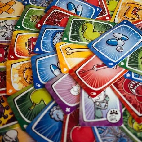 

Tranjis Games - Virus! -Card game-the most contagious game. Spanish edition. + 8 years