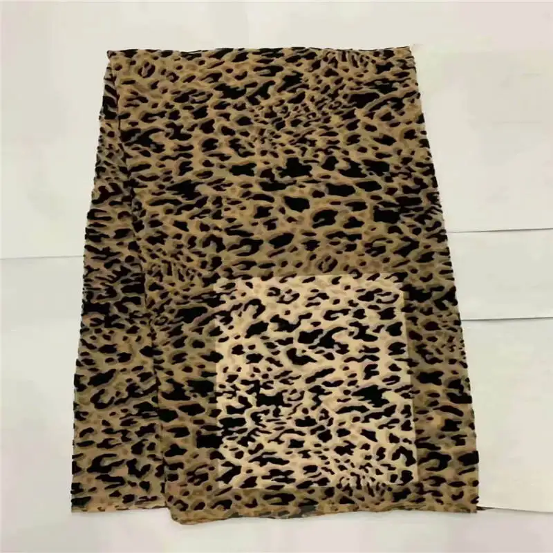 

Высококачественная бархатная ткань с Африканским принтом, 5 ярдов, для женщин, для ношения, мягкая и удобная бархатная шелковая ткань с принтом, L99247
