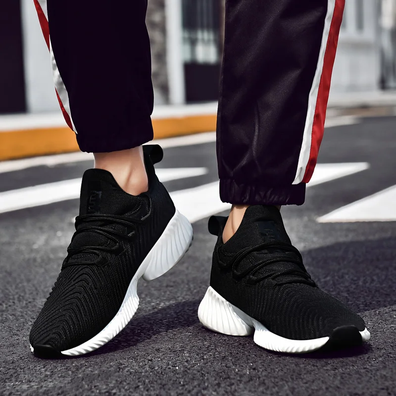 

Korean Version Men's Brand Casual Running Shoes Breathable Comfortable Sneakers High Quality Flying Weave Lightweight Sneakers