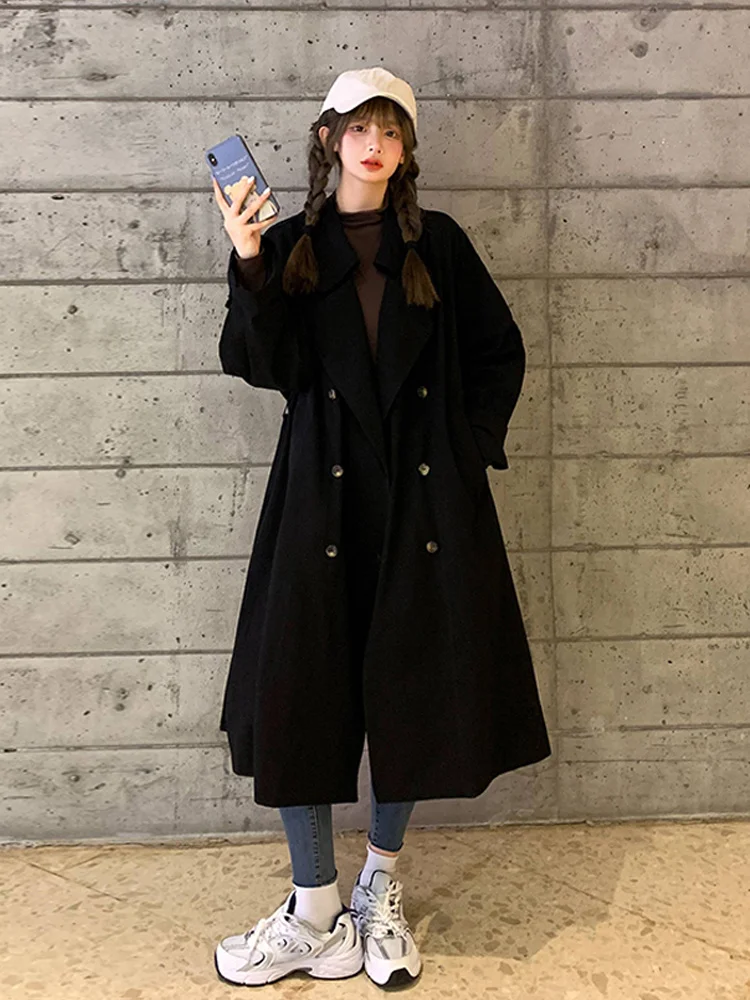 Тренч женский двубортный Осень-зима 2021 | Женская одежда