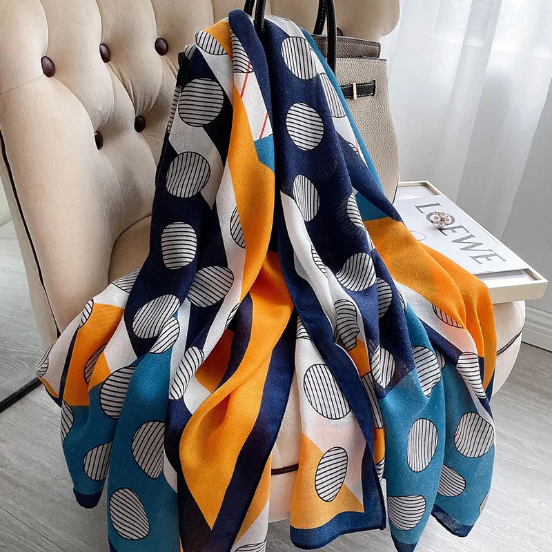 

Luxury 180X90CM Beach Towel Popular Colour Sunscreen Silk Scarves New Dot Cotton And Hemp Shawls Winter Fashion Print Bandanna