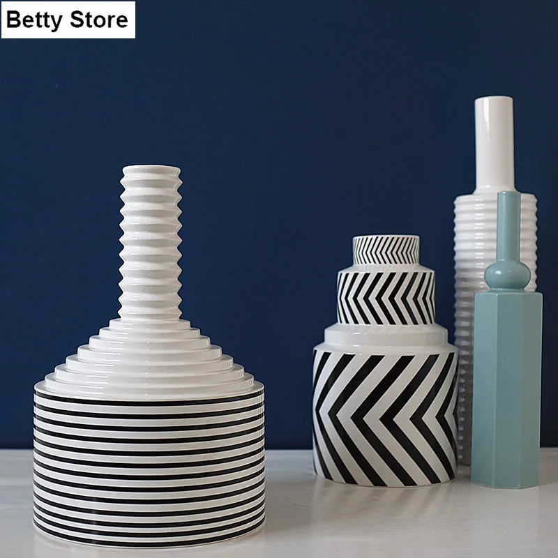

Threaded Ceramic Vase Flower Arrangement Living Room Decoration Black and White Flower Vase Crafts Wedding Vases Home Decoration