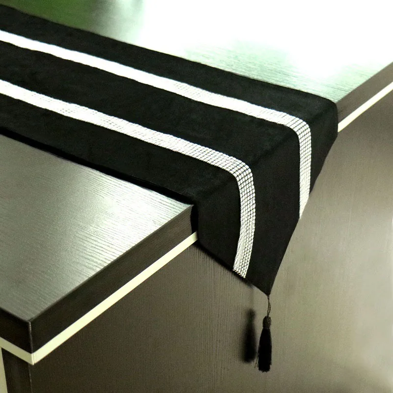 Black with Tassel Стразы в Европейском стиле, фланелевая скатерть в цветочек с кисточками, настольный флаг для свадьбы, рождественские вечерние украшения для дома - Цвет: Black with Tassel