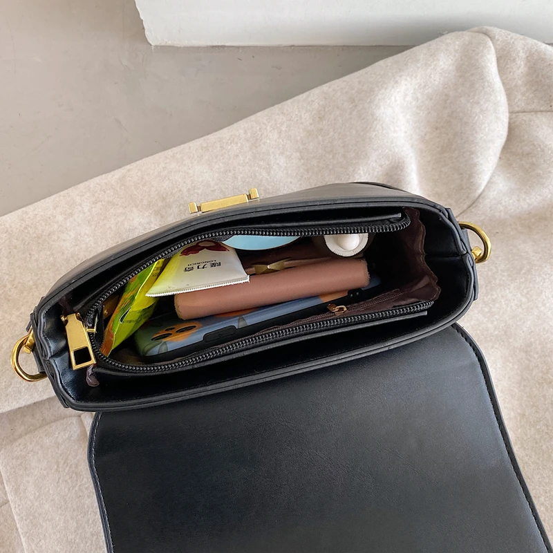 

Vintage Saddle Bag Women 2021 Solid Fashion Small Crossbody Bag Wide Strap PU Leather Branded Designer Handbags With Zipper