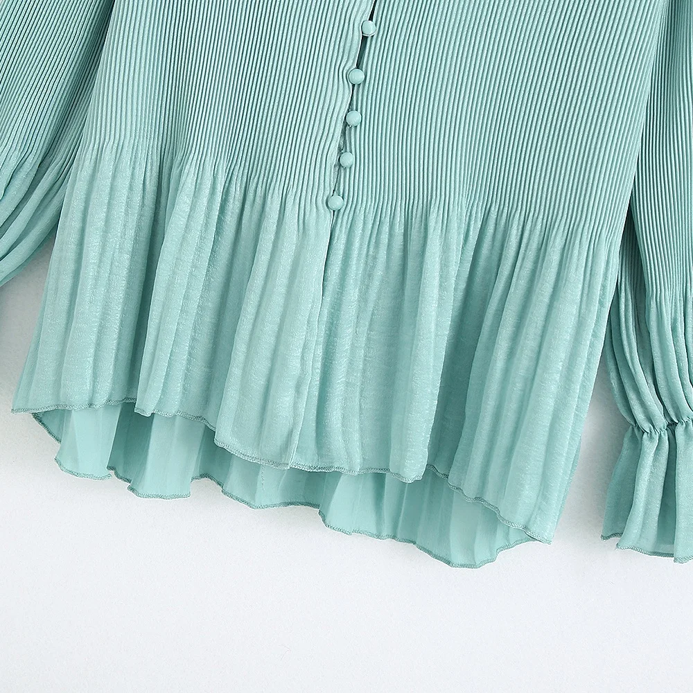 

2020 autumn women's new style V-neck horn long-sleeved buttoned fashion pleated thread green shirt