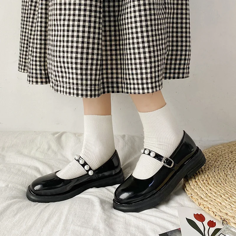 

All-Match Shoes Woman Flats Oxfords Square Toe Casual Female Sneakers British Style Pearl Decorateion Dress Retro Leather Preppy