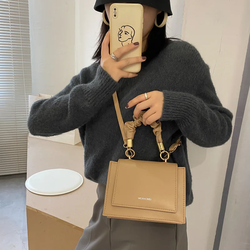

Female bag 2021 new web celebrity fashion inclined shoulder bag joker ins handbag ms han edition small package