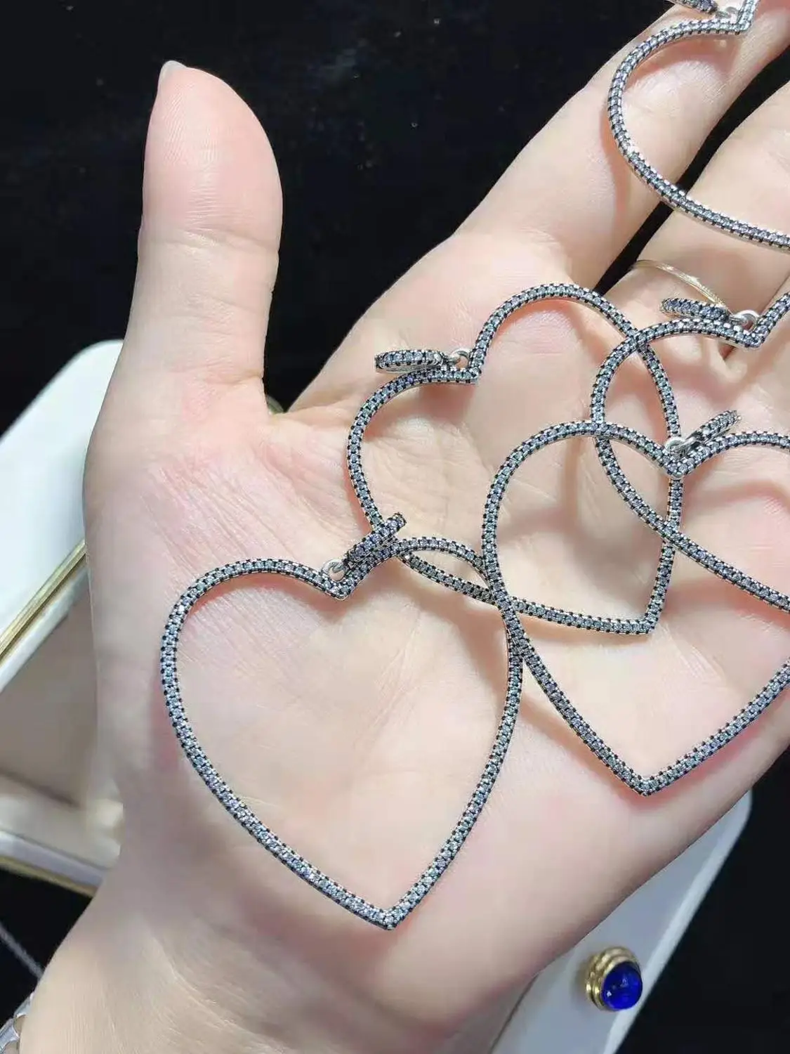 

1pc Silver plated Cz micro heart shaped pendant