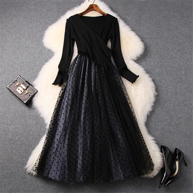 

Runway Fashion Designers Autumn Winter Dresses Women 2019 Long Sleeve V Neck Knitted Patchwork Dot Tulle Ball Gown Party Dress