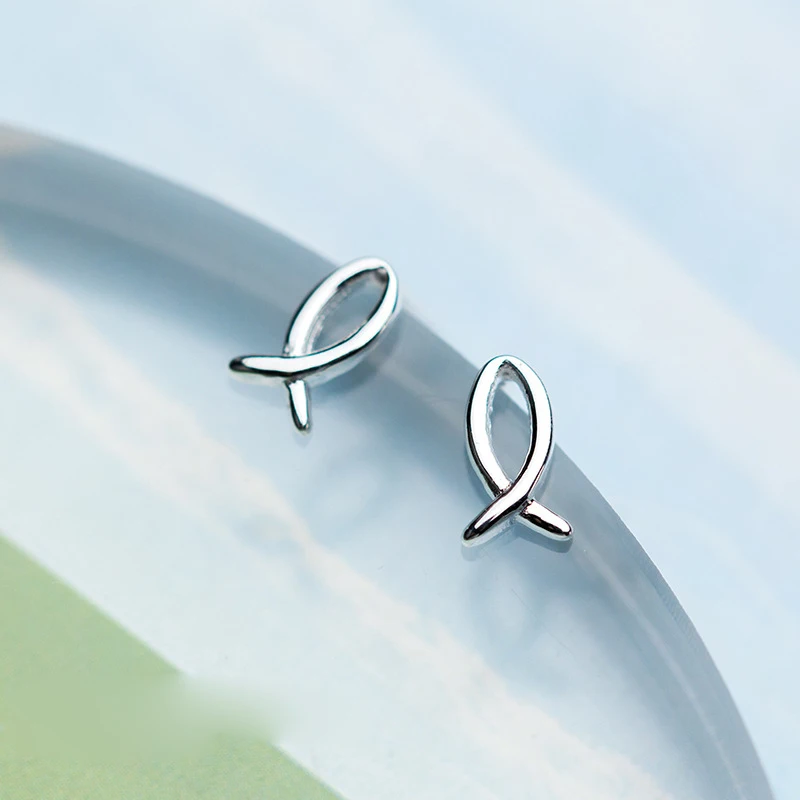 Trustdavis 100% 925 цельное Настоящее серебро полые серьги-гвоздики с рыбкой подарок для