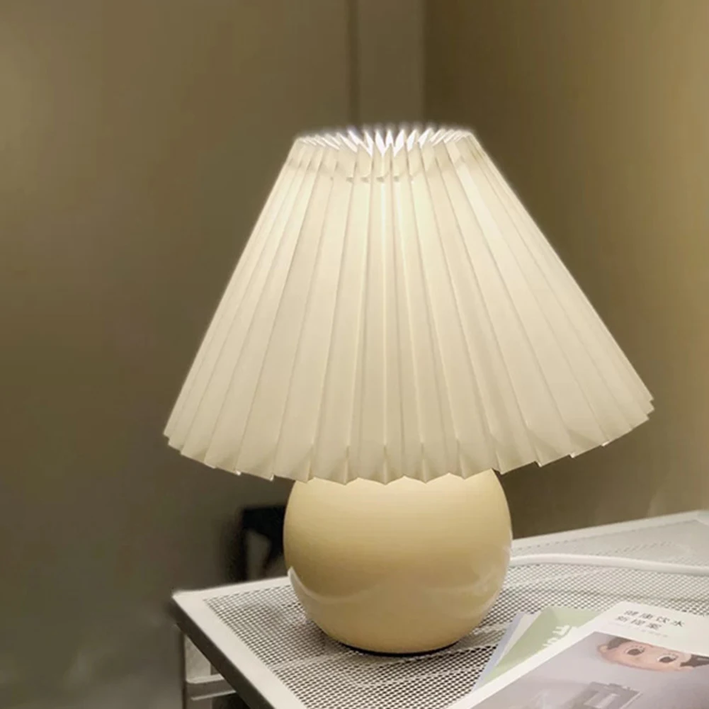 

Vintage Korean Pleated Table Lamp With Cloth Retro Lampshade LED Desk Lamp For Home Decoration Bedside Lamp Ceramic Night Light