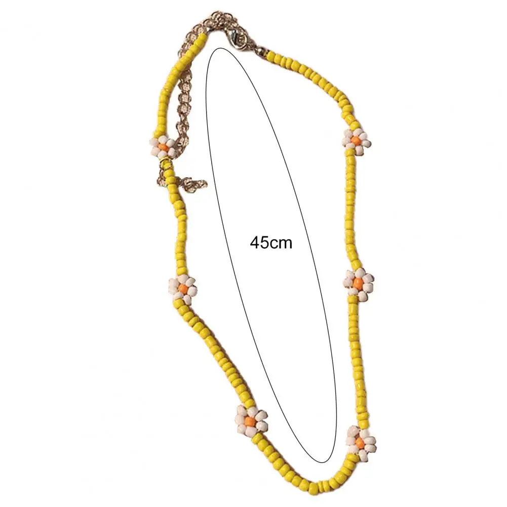 

2021 New Korea Lovely Flowers Colorful Beaded Boho Statement Short Choker Necklace for Women Vacation Jewelry