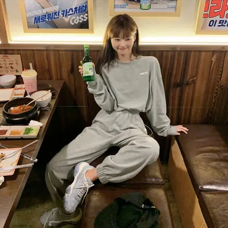 

2021 New Arrivals Women Fashion Training Suits Drawstring 2 PCS Sweaters Solid Hooded Two Piece Sets Winter Autumn Sports Suit
