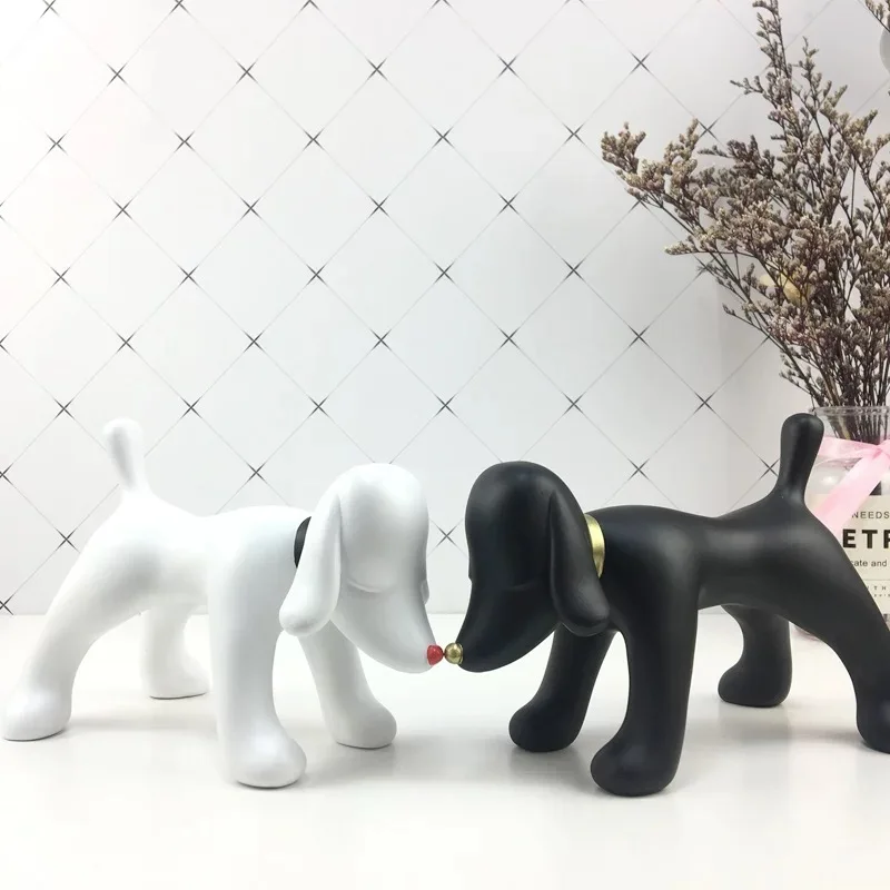 

Lovely dog light luxury home newly married wedding gift for girl birthday walking dog car car accessories