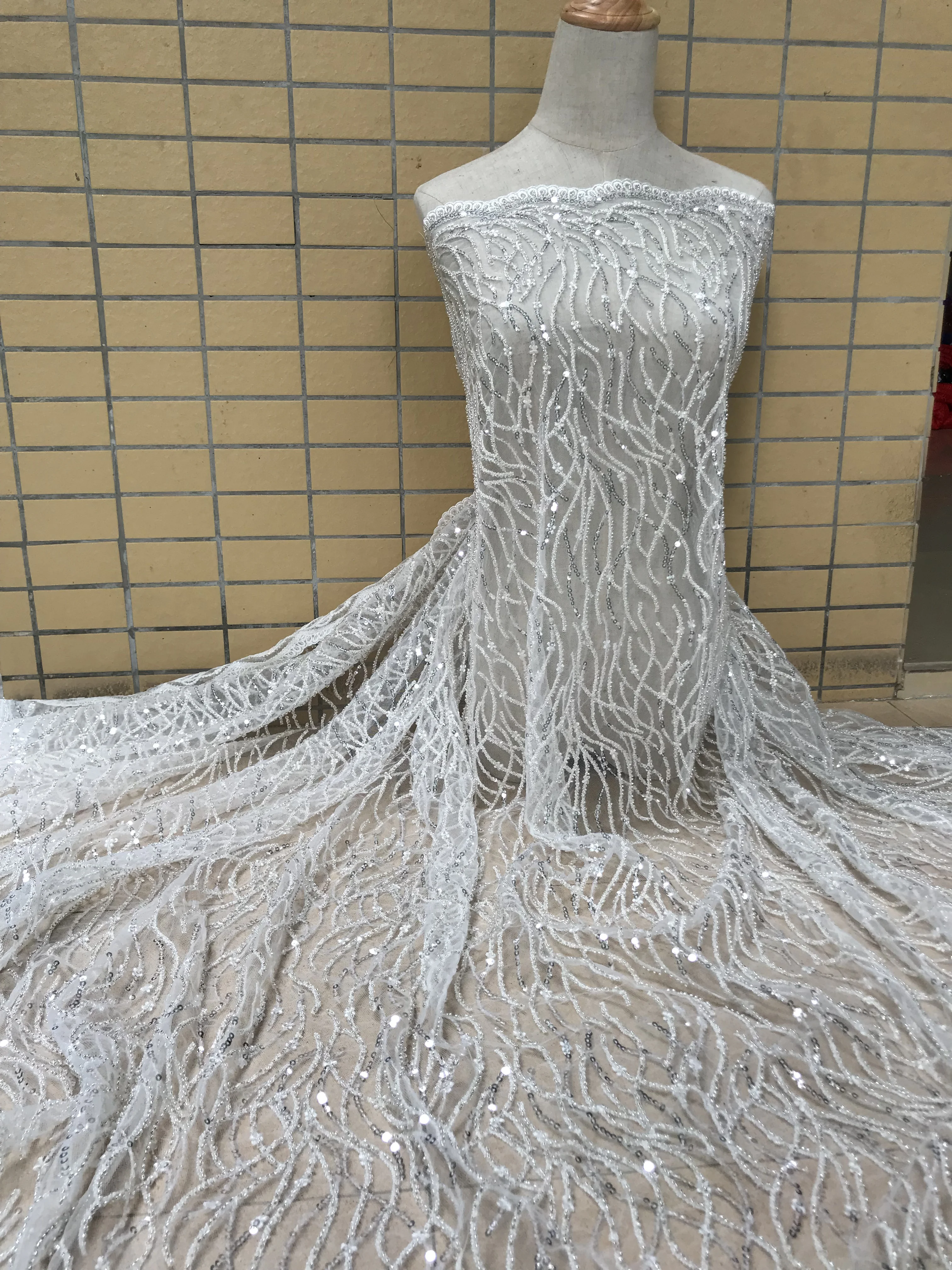 

Guipure Embroidery French Lace Fabric Fabric Material Tulle Mesh Lace Dress African ZH-18985 Lace