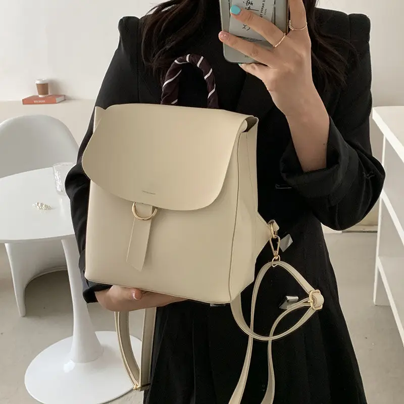 

Fashion Leather Backpack for Women New 2021 Light Travel Backpack Leather Texture Versatile Double Shoulder Bag for Girls Ladies