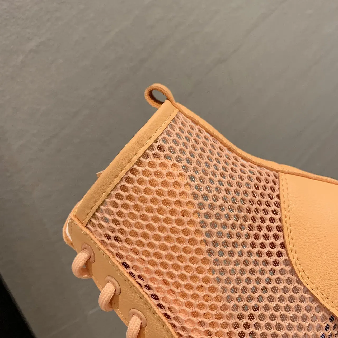 

Fashion Breathable women Casual Shoes Mesh Breathable Casual women Vulcanize Shoes woman Female Lightweight flats Walking shoes