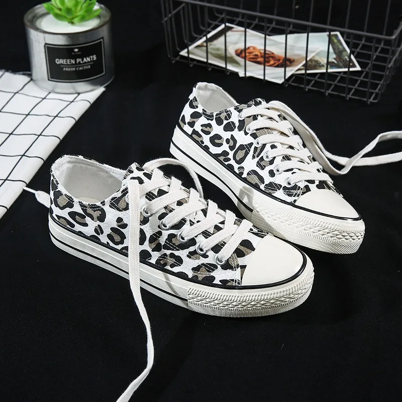 

New Harajuku Leopard Women Canvas Shoes Fashion Sneakers New Classics Vulcanize Skateboarding Shoes Ladies Flats Casual Loafers