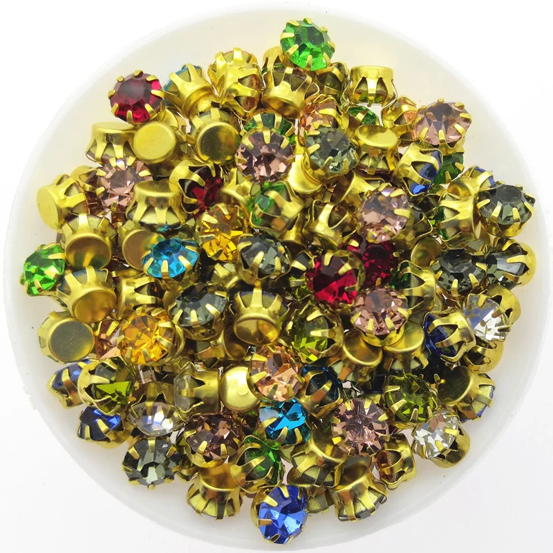 Круглые стеклянные чатоны с закрепкой в виде когтей подсолнуха разноцветные 140