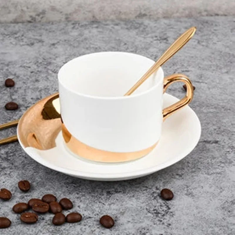 Набор кофейных чашек в Европейском стиле керамические маленькие роскошные