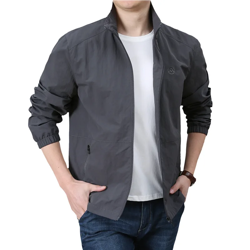 Мужская повседневная куртка цвета хаки с воротником-стойкой тонкая модная