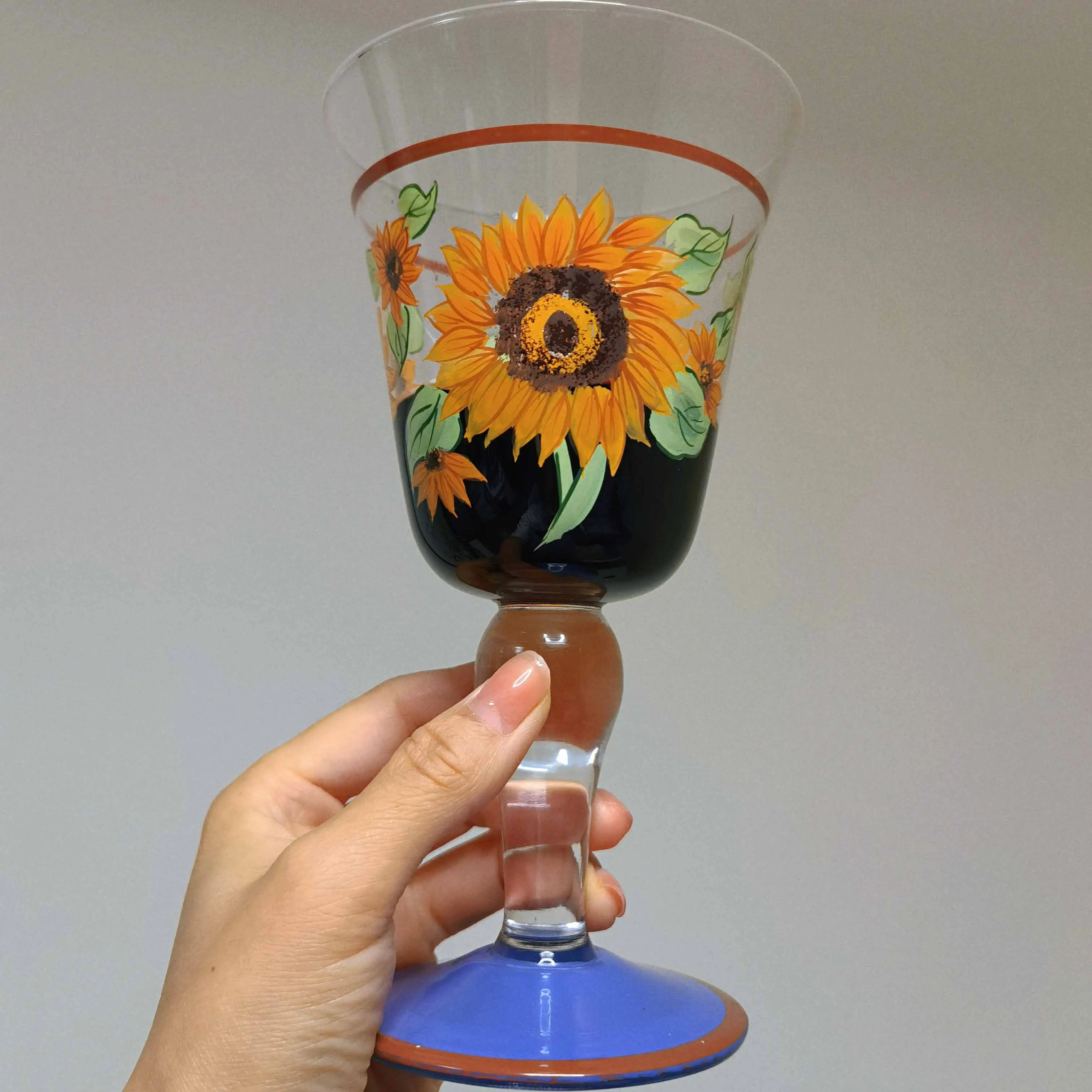 

Europe Hand painted wine cup Crystal Glass Creative Sunflower Art Goblet High Grade Wedding Glasses Home Decoration Accessories