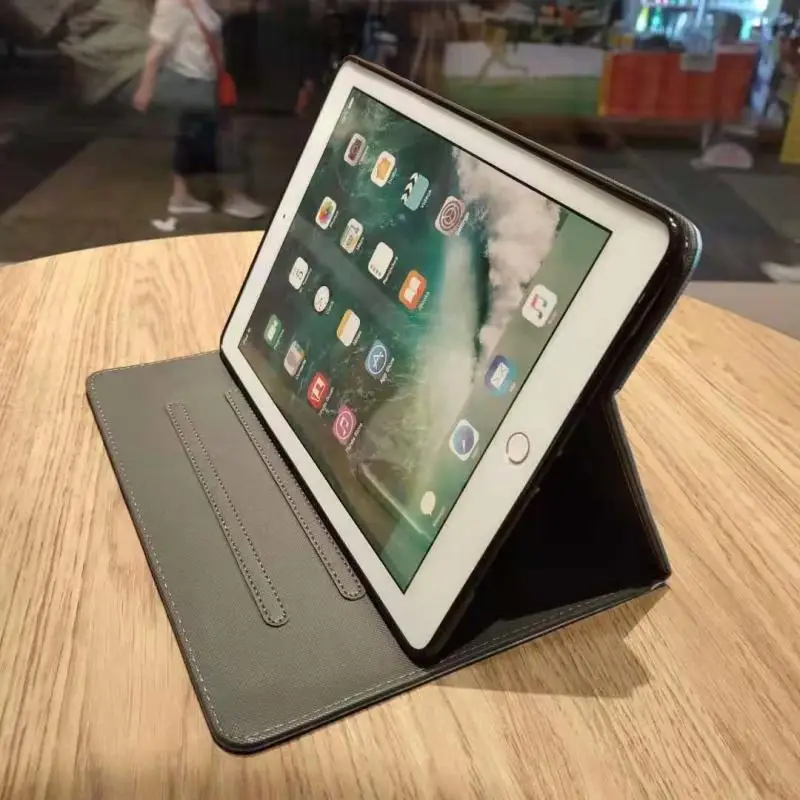 

Disney Tablet PC Case is suitable for iPad5/6/ min1/2/3/4/5/pro Ultra Slim Magnetic Cover Case