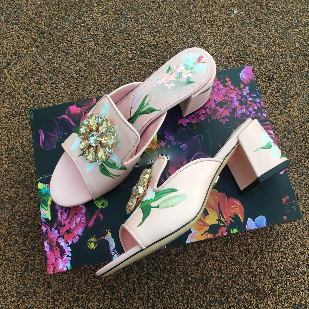 2019 г. розовые брендовые летние туфли из натуральной кожи шлепанцы с открытой