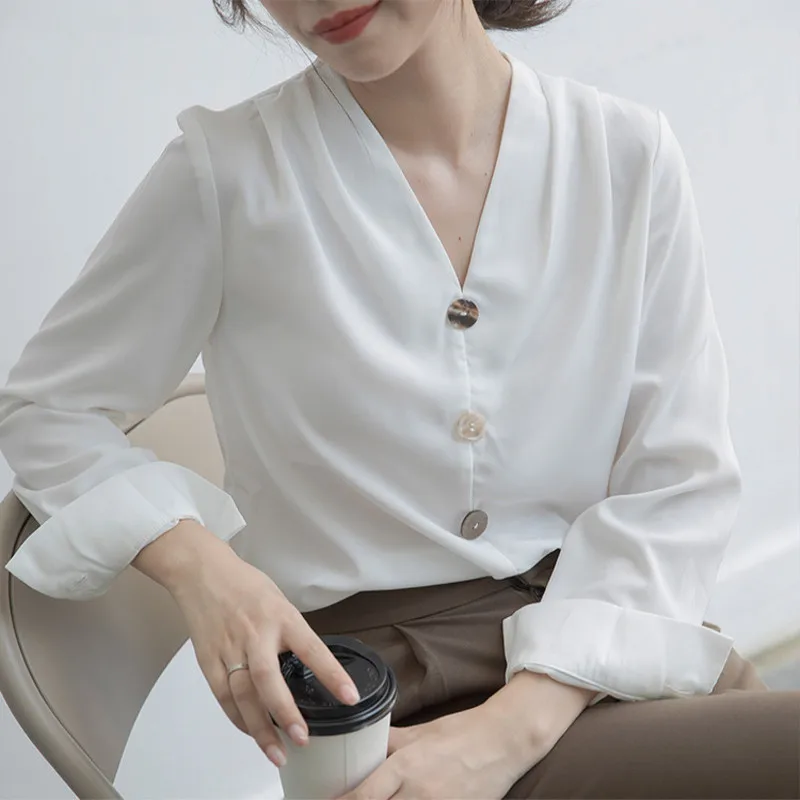 

2021 Elegant V-neck Women Shirts Tops Spring Chic Single-breasted Female Solid OL Blouse 2021 Ladies Workwear Loose Blusas B012