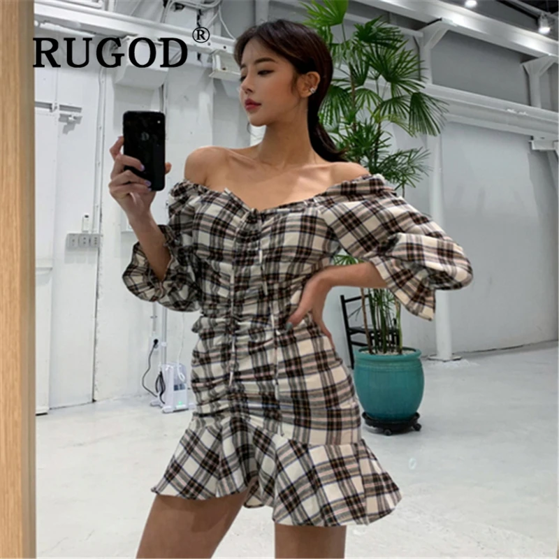 Женское мини платье RUGOD корейское винтажное клетчатое офисное с расклешенными
