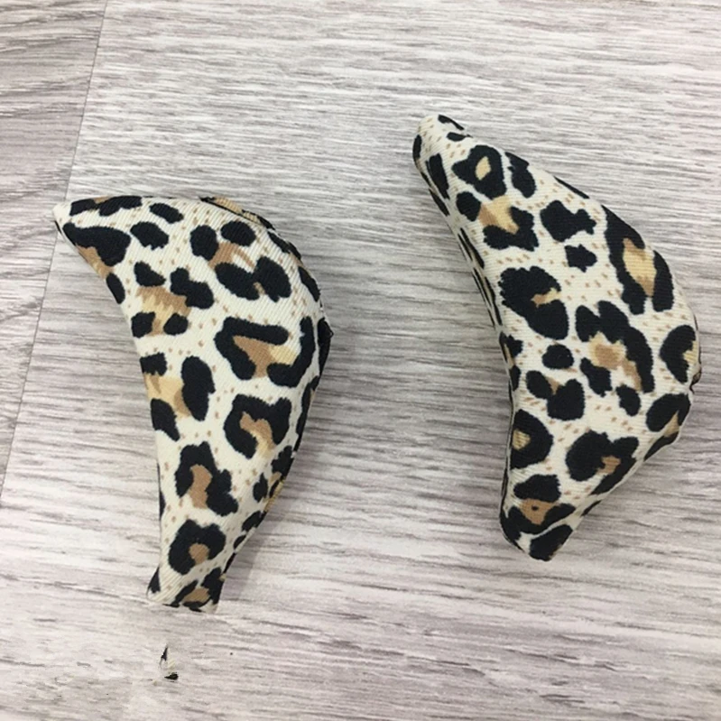 Leopord 1 пара Губка для передней части стопы вставка для носка заглушка для половинной части стопы Подушка против боли Нескользящая Передняя верхняя часть наполнитель обуви Регулировка стелька с высоким каблуком - Цвет: Leopord