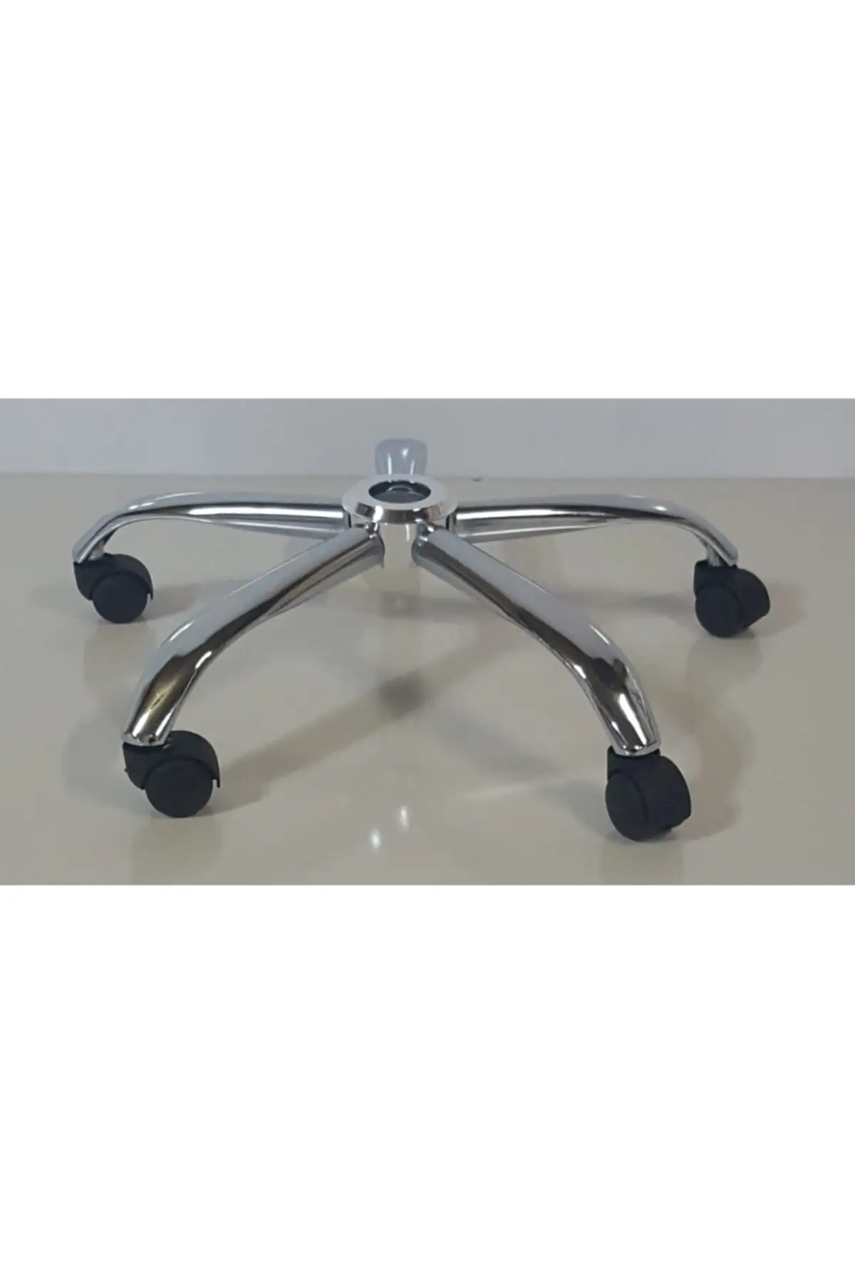 Рабочее кресло офисное Звездные ножки импортный продукт колесо |