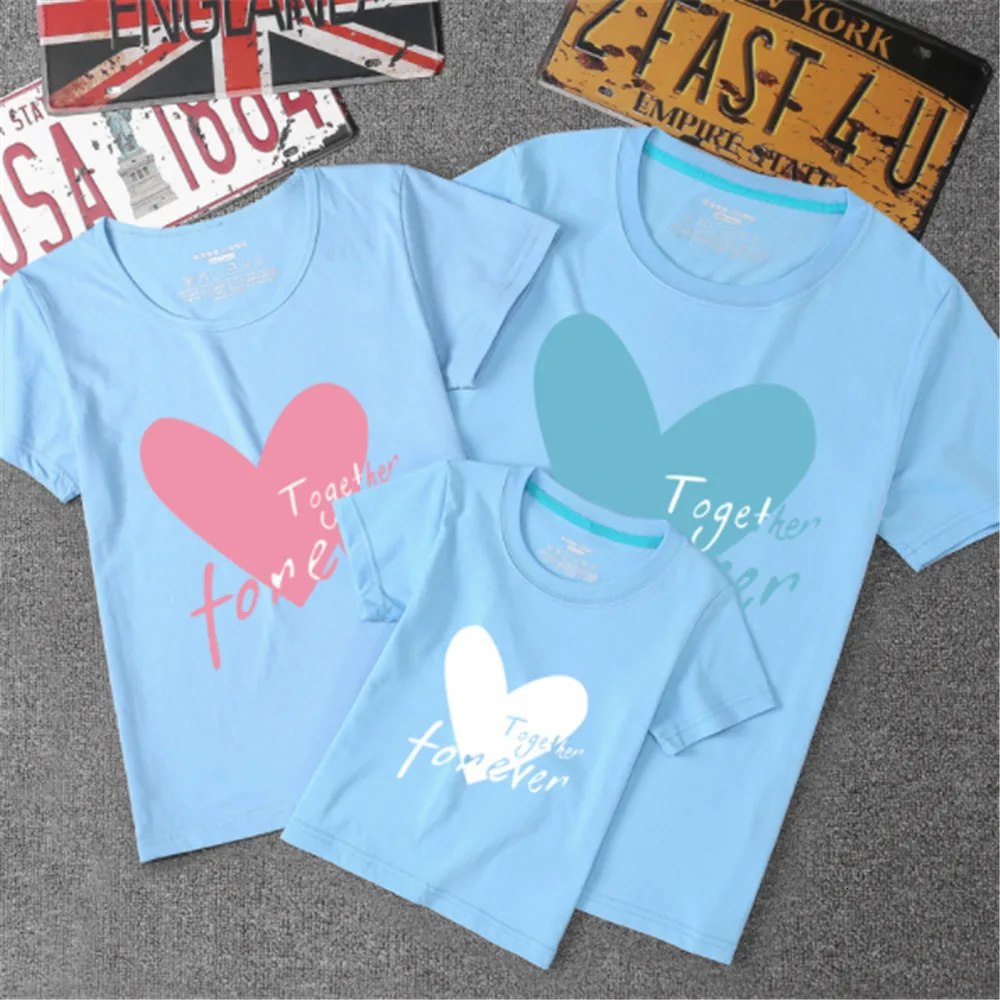 

New 2020 Family Matching T-shirts Fashion Adult Mother Daughter Love Print Shirt Mommy and Me Family Look Candy Colors T-shirt