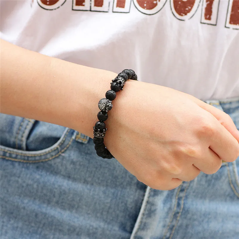 Натуральный камень из вулканической лавы инкрустированный драгоценным камнем